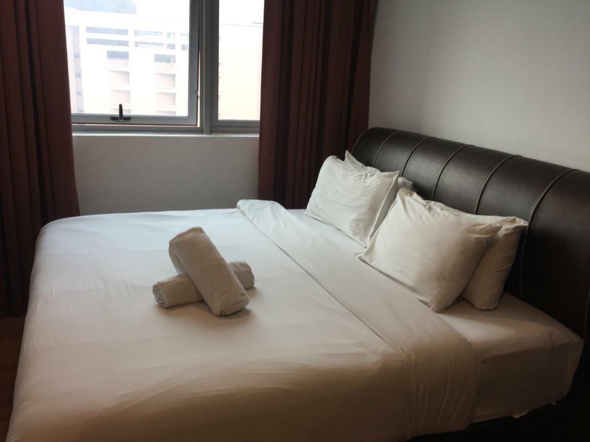 Tarragon Service Apartment *