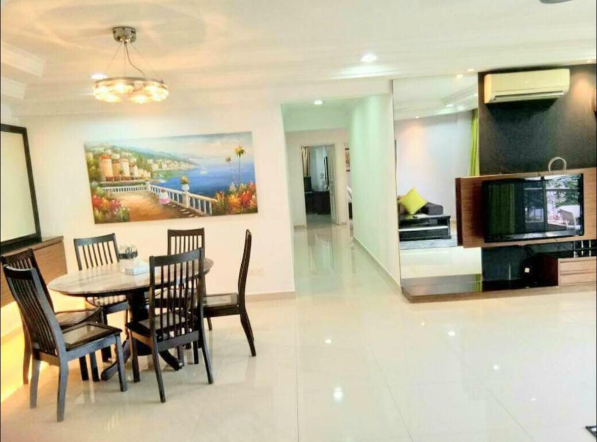 Tarragon Service Apartment *